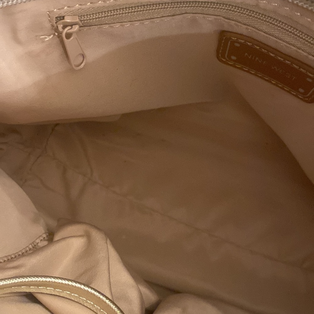 Nine West gold purse - Picture 9 of 9